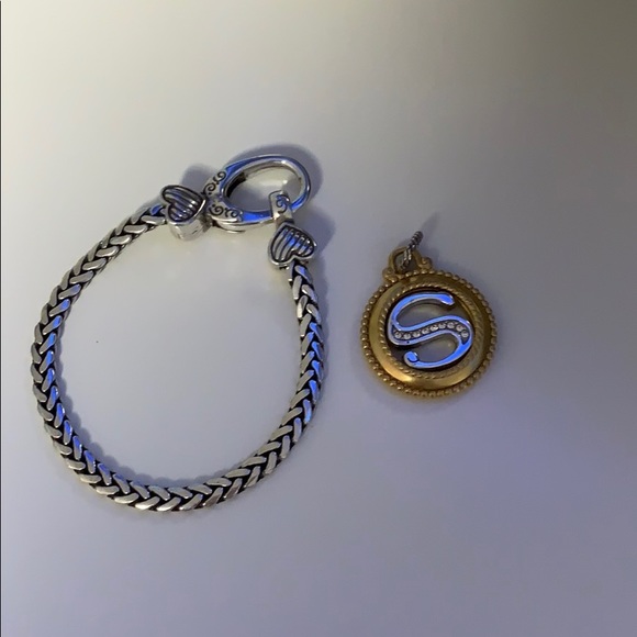 Brighton bracelet with “s” charm - Picture 3 of 3